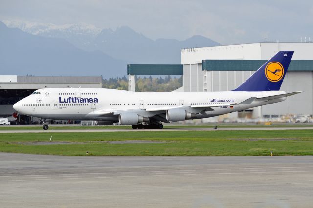 Boeing 747-400 (D-ABVU)