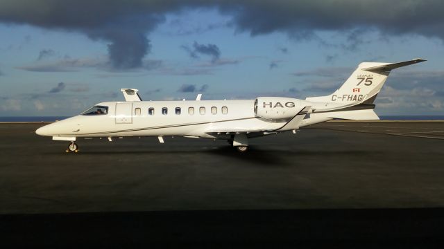 Bombardier Learjet 75 (C-FHAG) - Aeroporto de Santa Maria - LPAZ - Açores