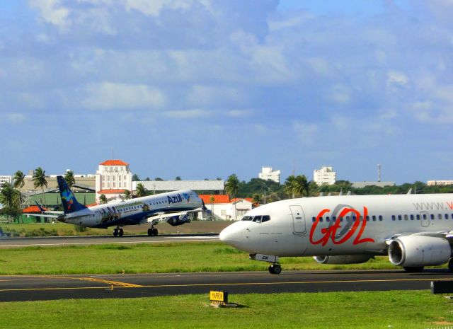 Boeing 737-700 (PR-GIK)