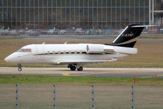 Canadair Challenger (I-AVNF) - Avionord Challenger 604 lining up to depart rwy 24 on 30-Jan-24 heading for LIML as VND569.