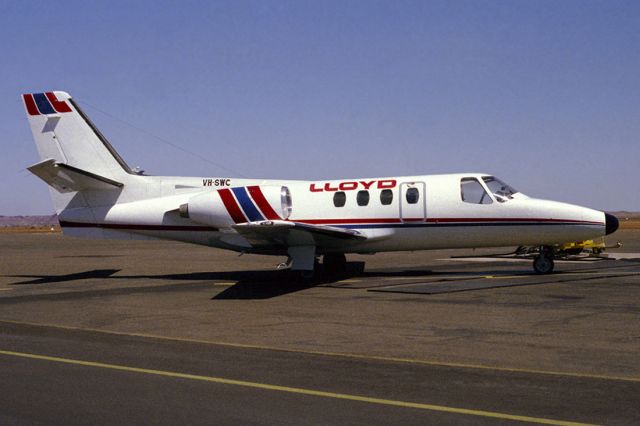 VH-SWC — - LLOYD - CESSNA 500 CITATION II - REG : VH-SWC (CN 500/0394) - PARAFIELD ADELAIDE SA. AUSTRALIA - YPPF 35MM SLIDE CONVERSION USING A LIGHTBOX AND A NIKON P80 DIGITAL CAMERA IN THE MACRO MODE. 17/11/1988