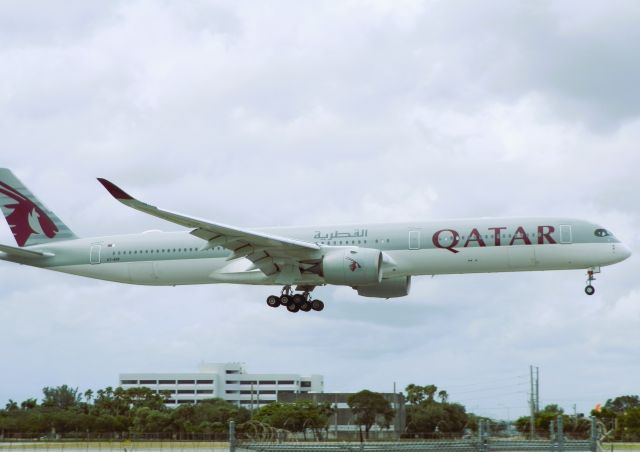 Airbus A350-1000 (A7-ANP) - A Qatar A350-1041 "Arriving from Doha,Qatar(DOH/OTHH)