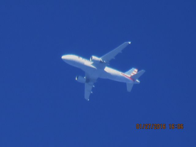 Airbus A319 (N748UW)