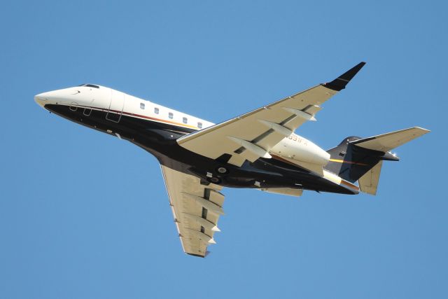 Canadair Challenger 350 (N591FX) - LXJ591 SRQ-CUN 11/30/24