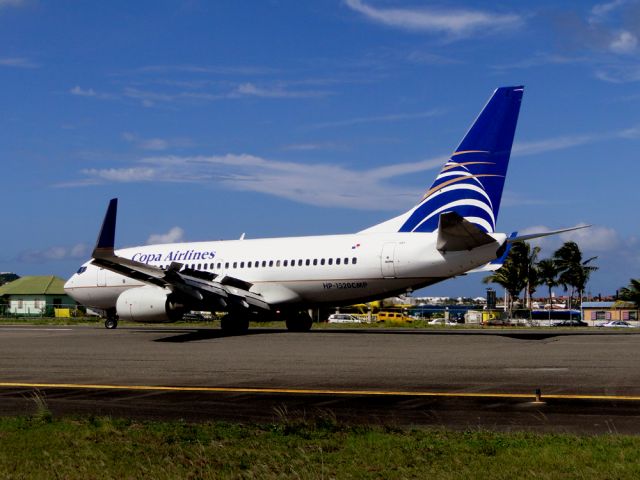 Boeing 737-700 (HP-1520CMP)