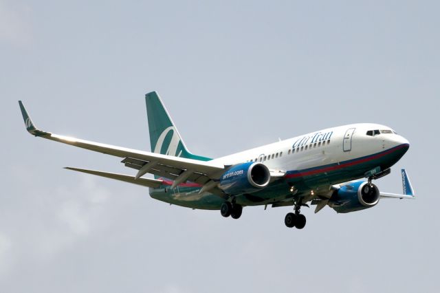 Boeing 737-700 (N307AT)