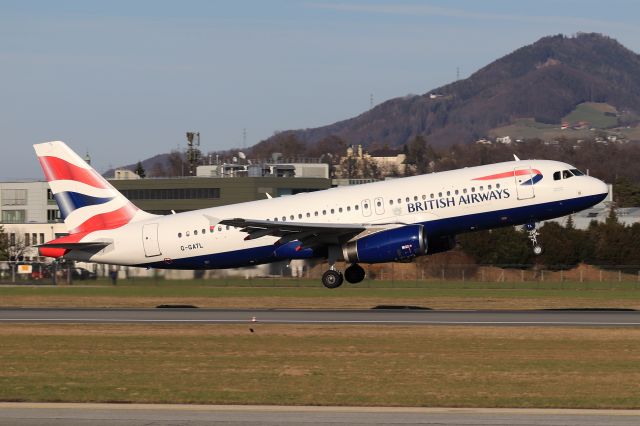 Airbus A320 (G-GATL)