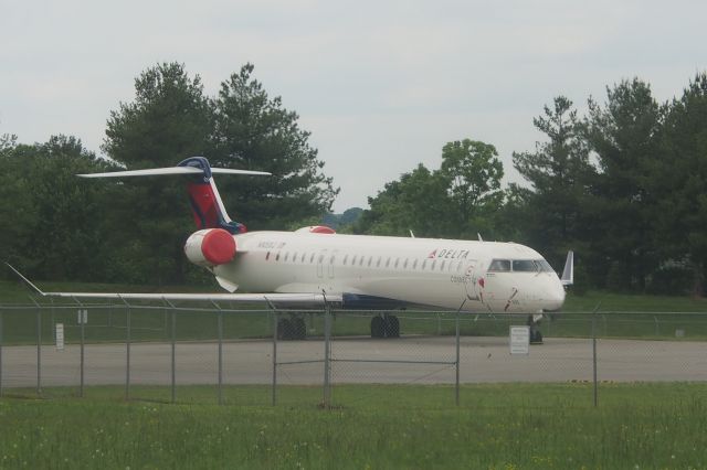 Canadair Regional Jet CRJ-200 (N905XJ)