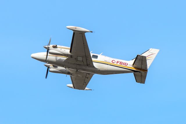 Piper Cheyenne 2 (C-FBID)