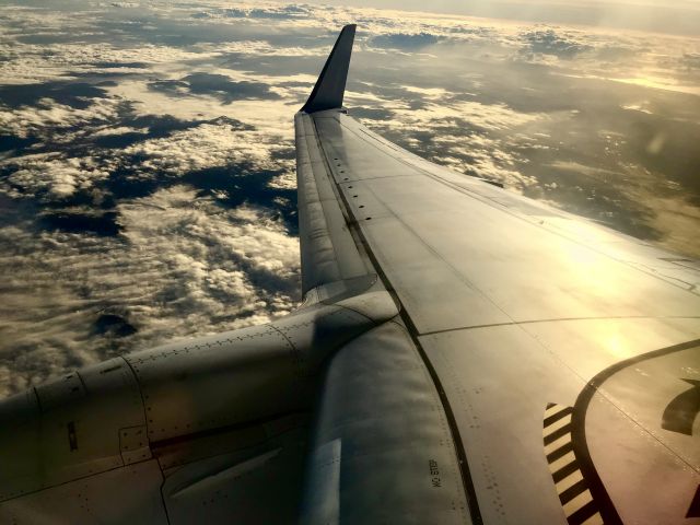 Boeing 737-800 — - In flight MKY-BNE