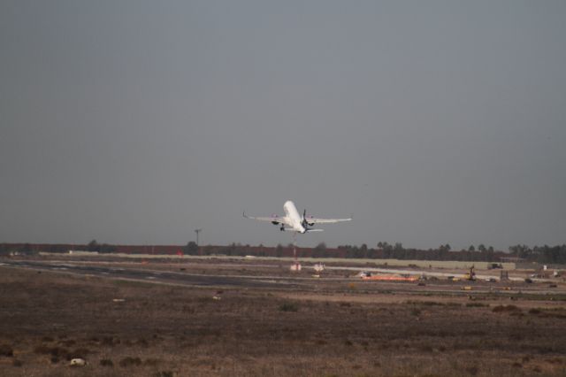 Airbus A320 (N539VL) - DEPARTURE FROM 27 MMTJ
