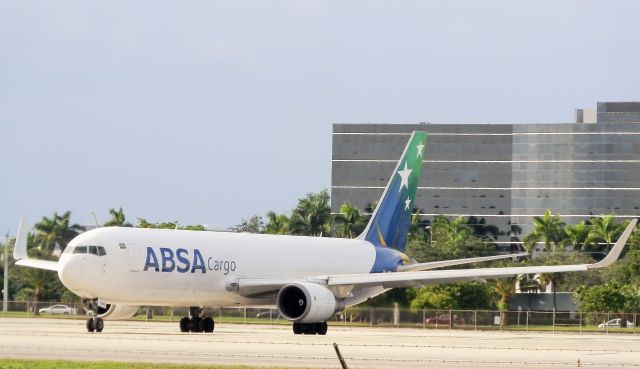 BOEING 767-300 (PR-ABB)
