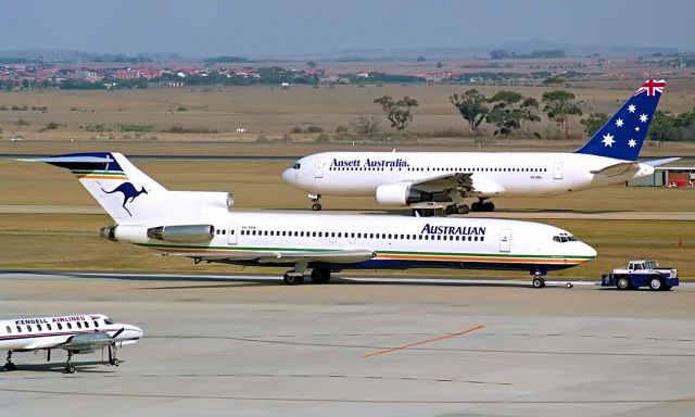 BOEING 727-200 (VH-TBM)