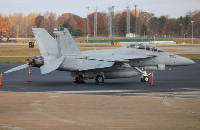 MCDONNELL DOUGLAS Super Hornet (16-6968)