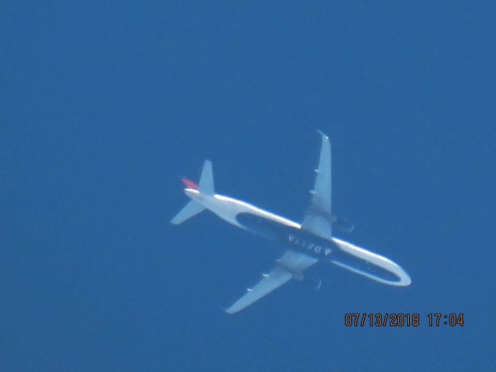 Airbus A321 (N319DN)