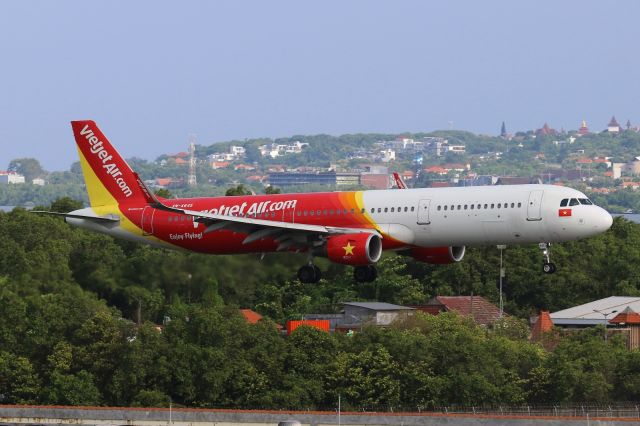 Airbus A321 (VN-A645)