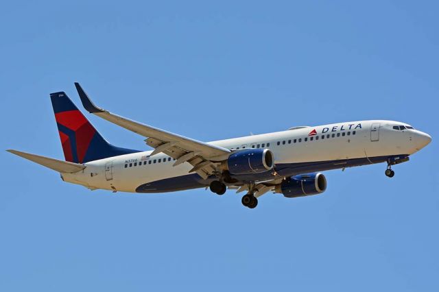 Boeing 737-800 (N3766) - Delta Boeing 737-832 N3766 at Phoenix Sky Harbor on July 25, 2018. 