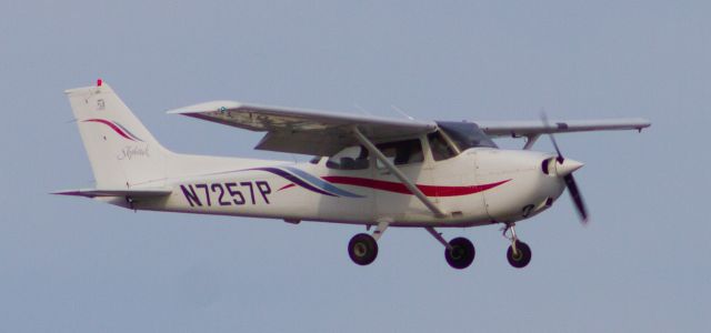 Cessna Skyhawk (N7257P)