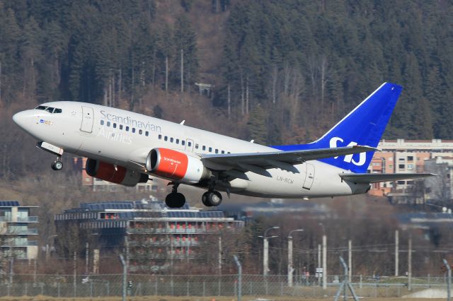 BOEING 737-600 (LN-RCW)