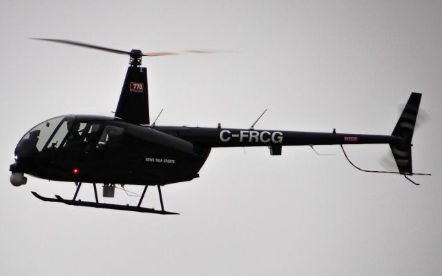Robinson R-44 (C-FRCG)