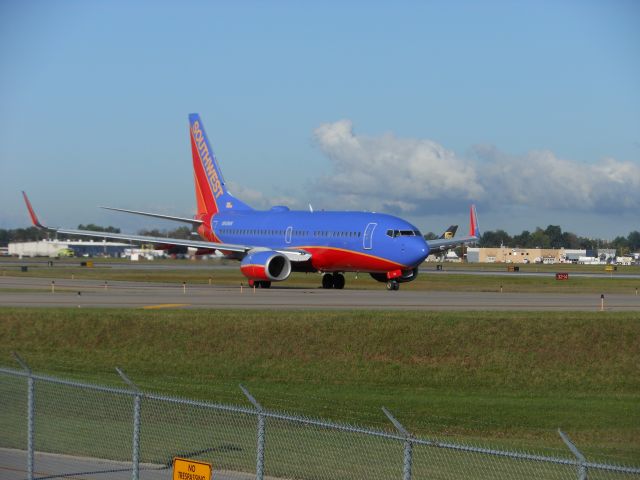 Boeing 737-700 (N949WN)