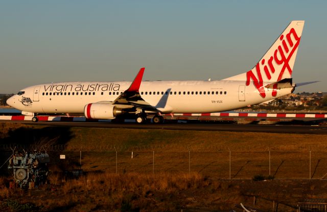 Boeing 737-800 (VH-VUX)