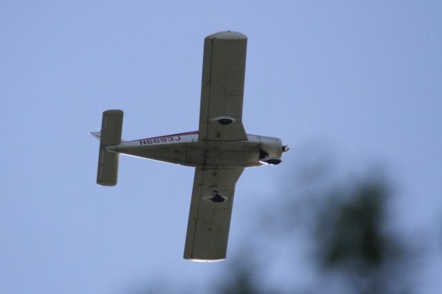 Piper Cherokee (N6693J)