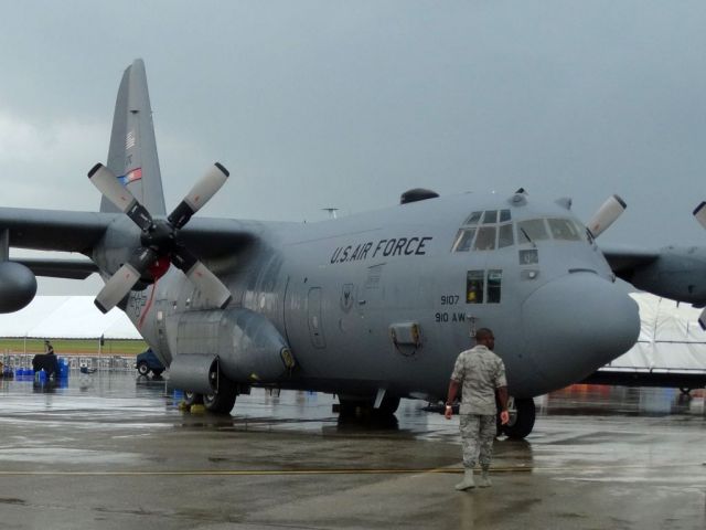 Lockheed C-130 Hercules (90-9107)