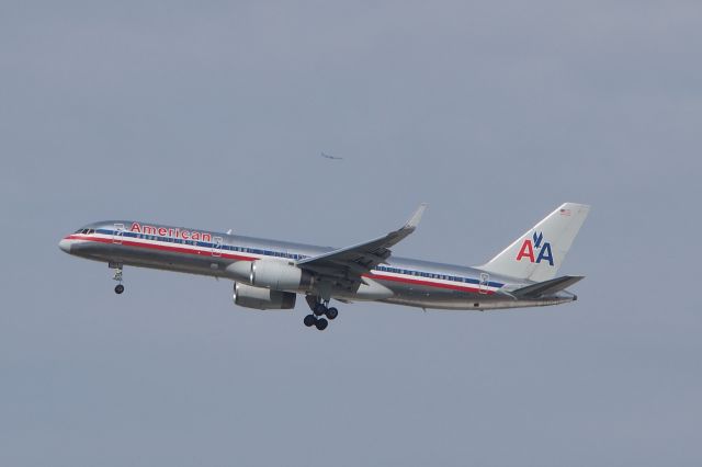 N194AA —