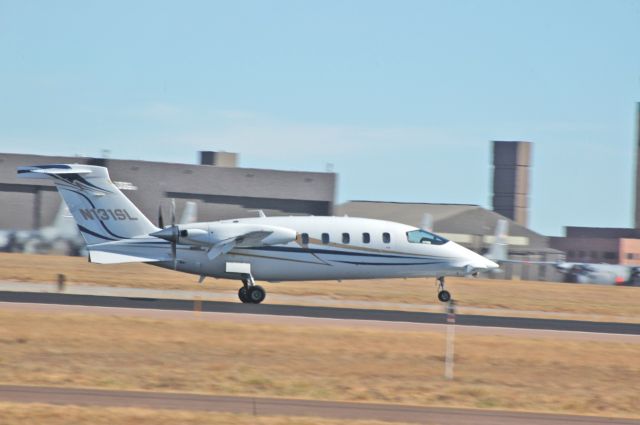 Piaggio P.180 Avanti (N131SL)