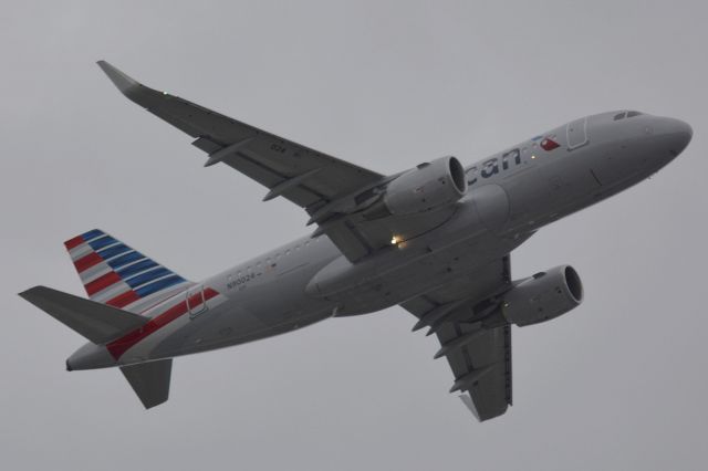 Airbus A319 (N90024)