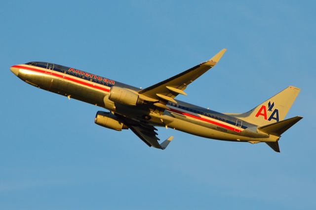 Boeing 737-800 (N865NN) - American - B738 - N865NN - Departing KDFW 06/29/2013