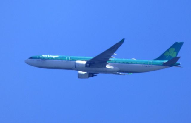 Airbus A330-300 (EI-EDY) - Shown here is an Aer Lingus Airbus A330 a few minutes until it lands in the Autumn of 2017.