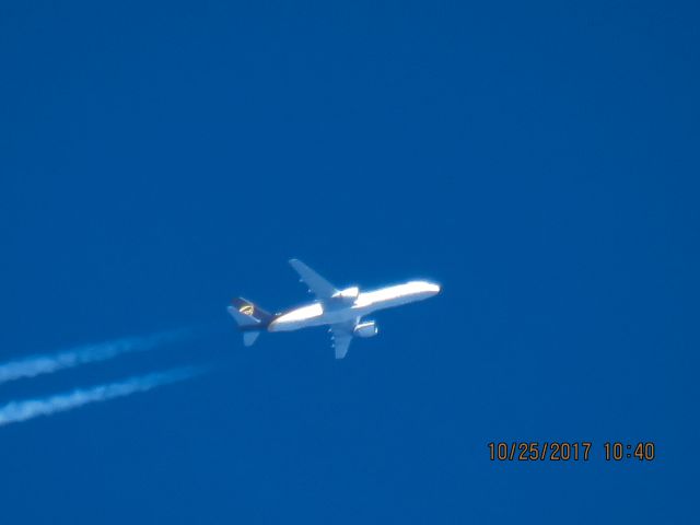 Boeing 757-200 (N414UP)