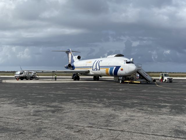 Boeing 727-100 (HK-4262)
