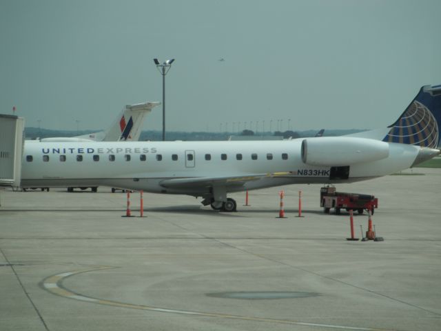 Embraer ERJ-145 (N883HK) - Seen at Concourse B.