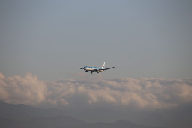 BOEING 777-300ER (HL8346)