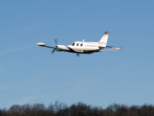 Piper Cheyenne (N225CA) - Take off runway 26.