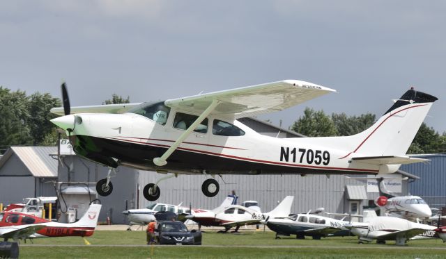 Cessna Skylane (N17059) - Airventure 2017