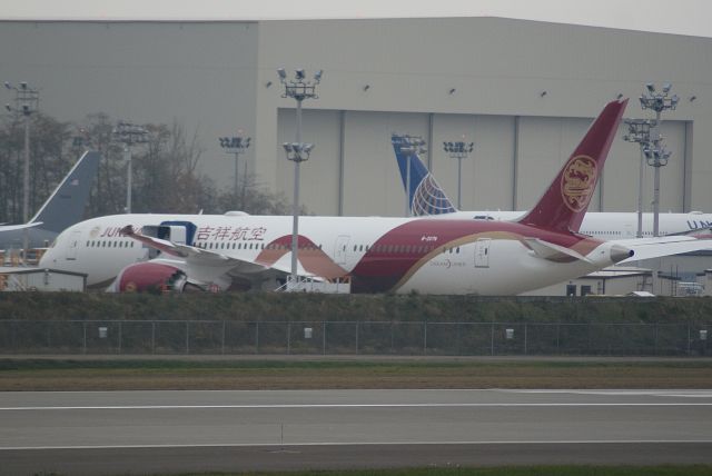 Boeing 787-9 Dreamliner (B-207N) - Juneyao Airlines B787-900 cn64313 from productline Boeing 15 nov 18