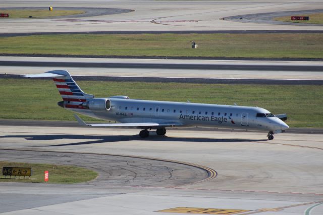 Canadair Regional Jet CRJ-700 (N516AE)
