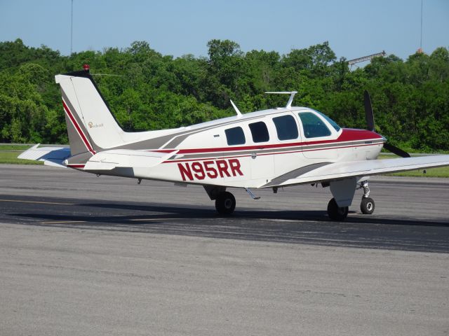 Beechcraft Bonanza (36) (N95RR)