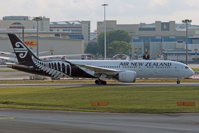 Boeing 787-9 Dreamliner (ZK-NZQ)