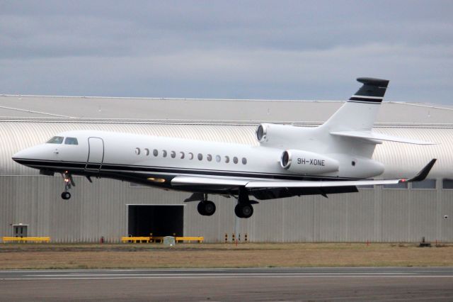 Dassault Falcon 7X (9H-XONE) - Tyrolean Jets & Services Malta Falcon 7X on short finals for rwy 24 on 30-Jan-24 arriving from LSZB as TYJ768.