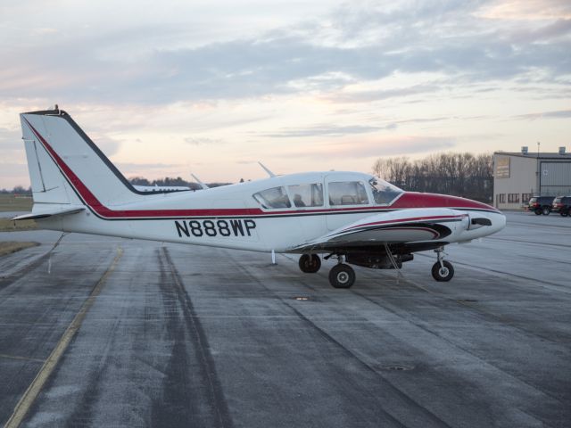 Piper Apache (N888WP) - A very safe twin engine aircraft.