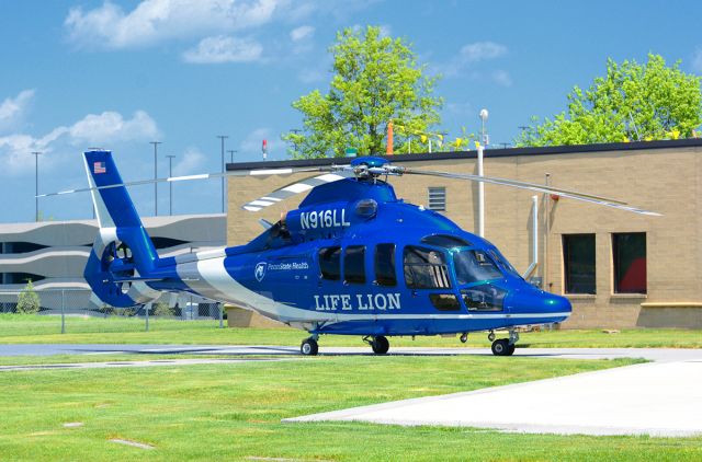 N916LL — - At hospital.