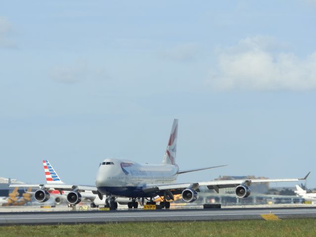 Boeing 747-400 (G-BYGE)