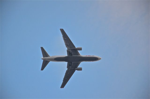 — — - On finals into Mexico City Intl.