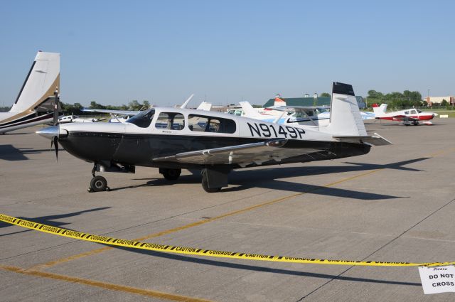 Mooney M-20 Turbo (N9149P)