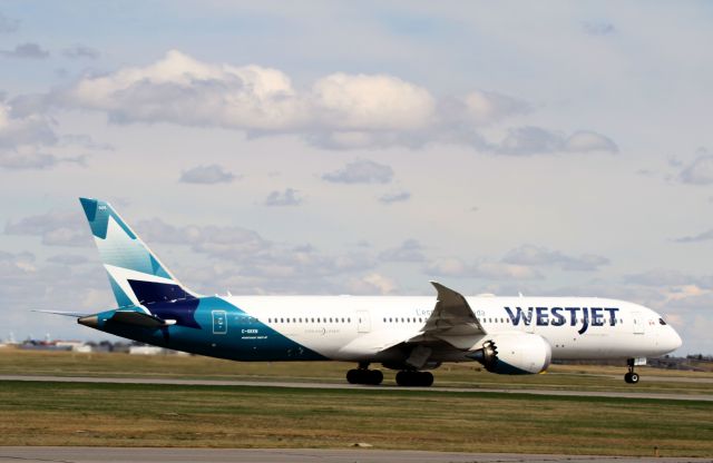 Boeing 787-9 Dreamliner (C-GKKN)